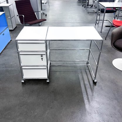 USM Home-Office-Pult, Reinweiss, 2 A5, 1 A6 Schubladen, Q1