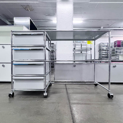 USM Home-Office-Pult, Lichtgrau, 4 A6 Schubladen, Q1