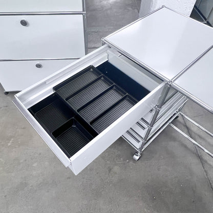 USM Home-Office-Pult, Lichtgrau, 4 A6 Schubladen, Q1