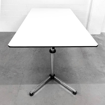 USM Kitos Tisch, 175x90cm, Kunstharz Perlgrau, Q1