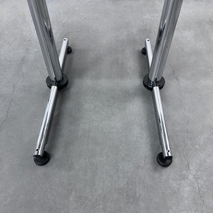 USM Kitos Tisch, Kunstharz Perlgrau