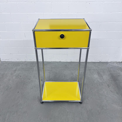 USM Konsole, Goldgelb, Klapptür, 50cm