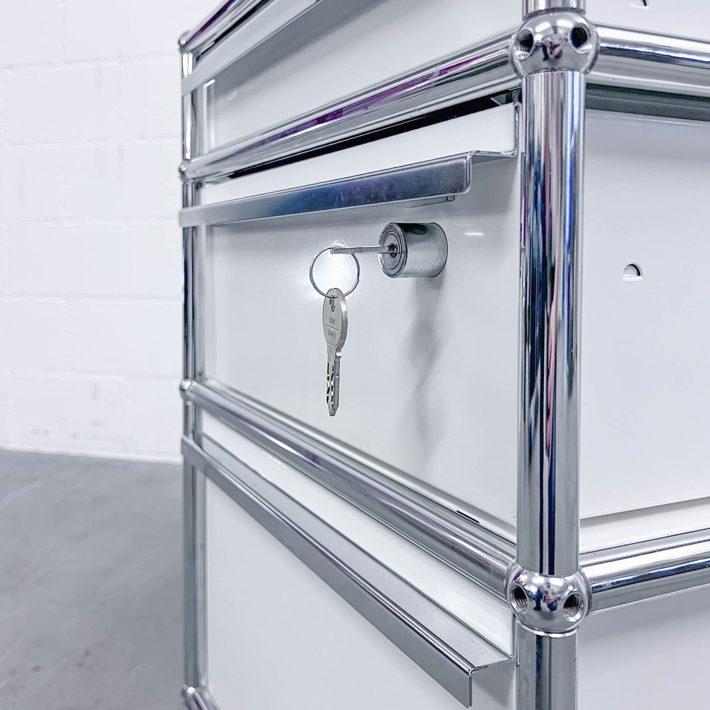 USM Korpus, Reinweiss, A5, A6, A7 Schublade, Q1