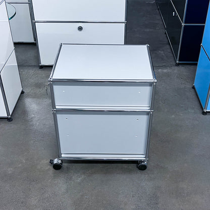 USM Rollkorpus, Lichtgrau, A4, A6 Schubladen, abschliessbar, Q2