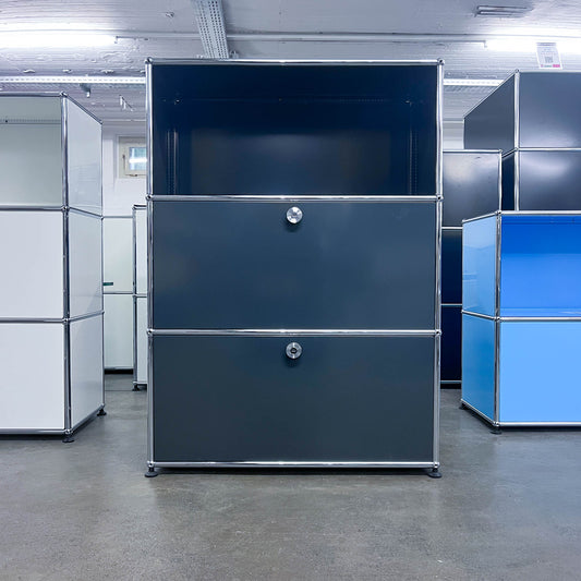 USM Regal, Anthrazitgrau, 1 Ausziehtüre, 1 Klapptüre, Q2