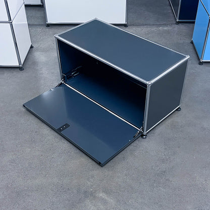 USM Regal Anthrazitgrau, Q2