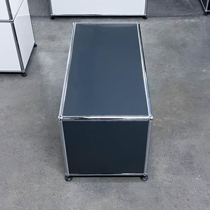 USM Regal Anthrazitgrau, offen, Q2