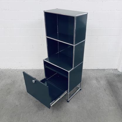 USM Regal, Anthrazitgrau, Ausziehtür mit Ausziehtablar, 2 Fächer vorne offen