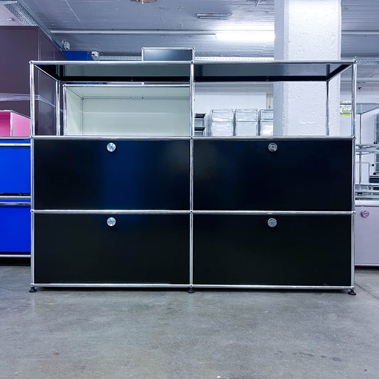 USM Regal, Graphitschwarz, 4 Klapptüren, Q1