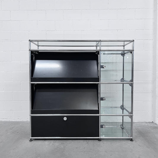 USM Regal mit Vitrine und Glasablage, Graphitschwarz