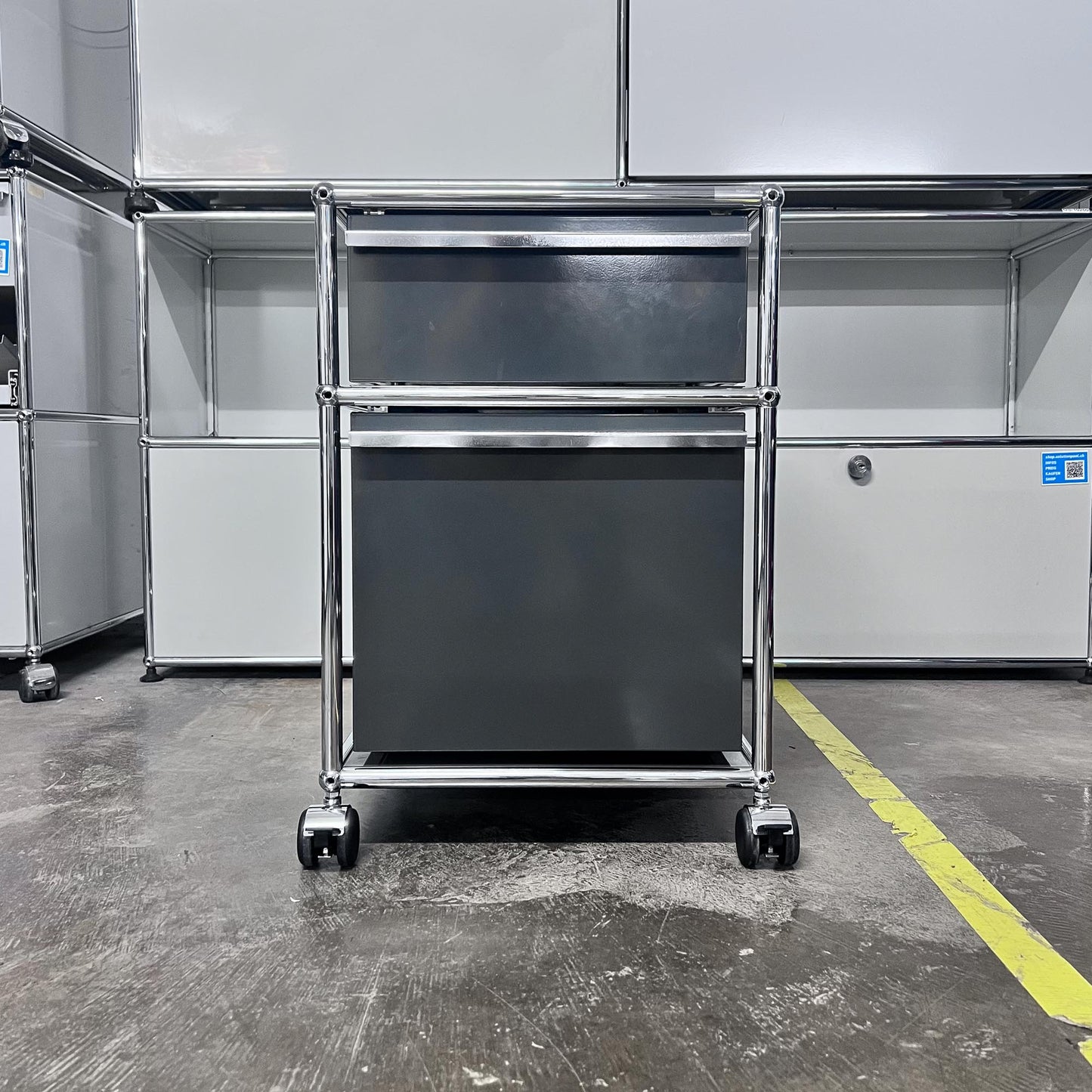 USM Rollkorpus, Anthrazitgrau, A4, A6 Schubladen