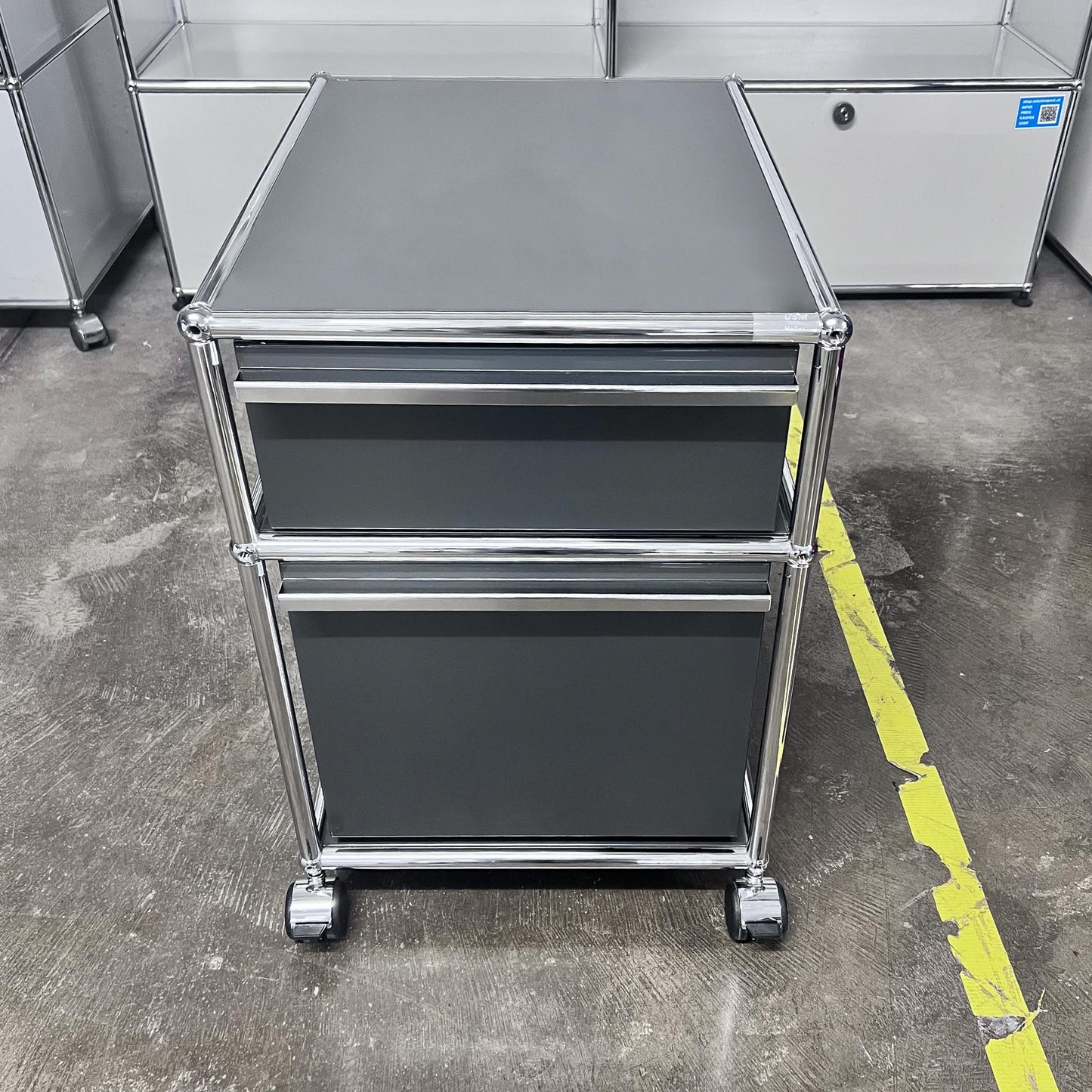 USM Rollkorpus, Anthrazitgrau, A4, A6 Schubladen