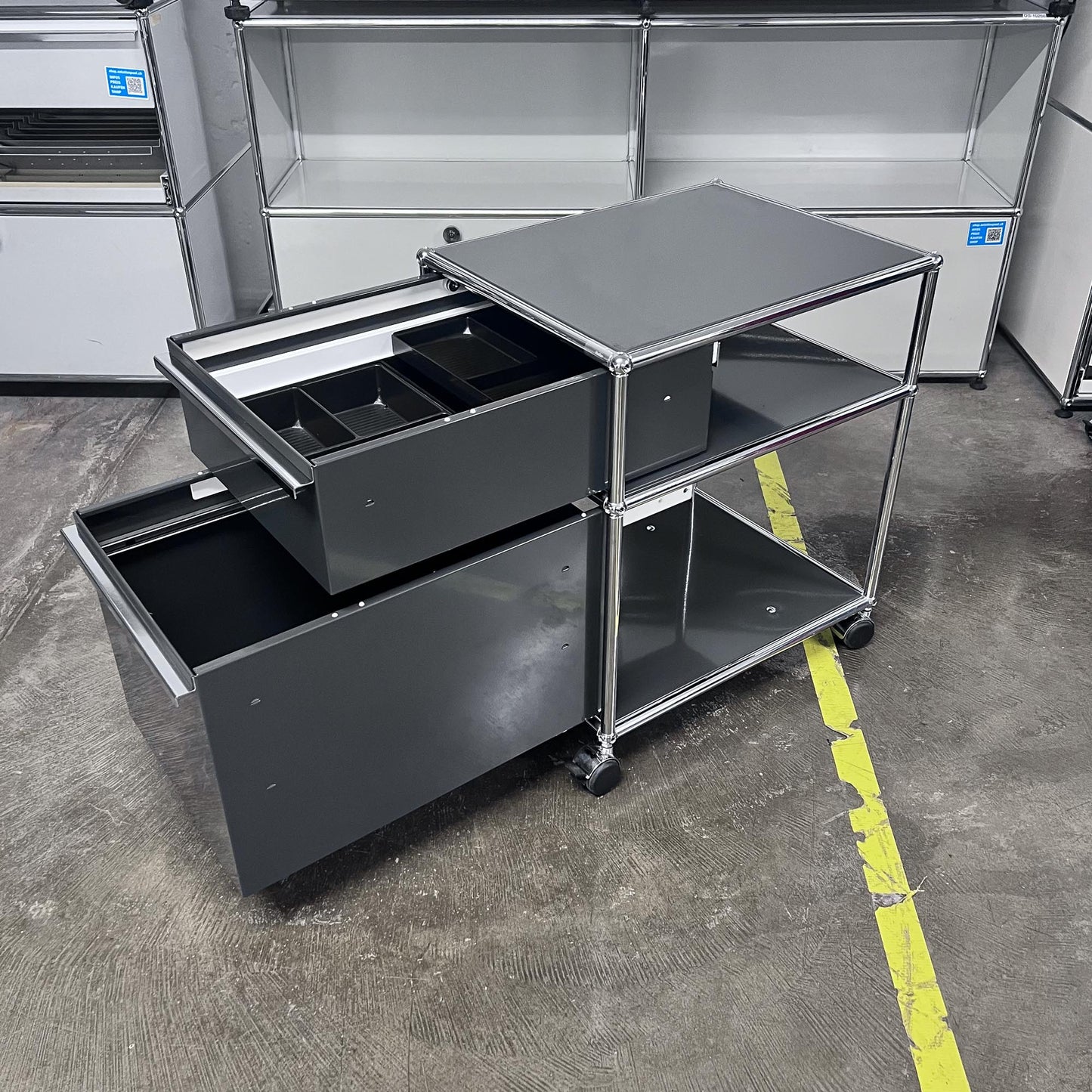 USM Rollkorpus, Anthrazitgrau, A4, A6 Schubladen