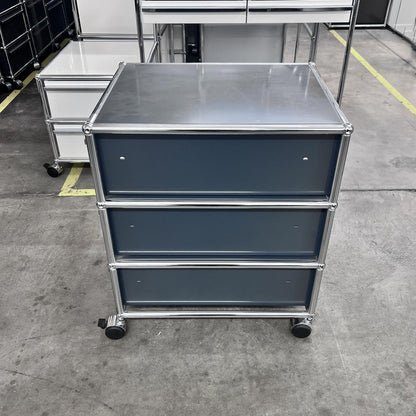 USM Rollkorpus, Anthrazitgrau, 3 A6 Schubladen