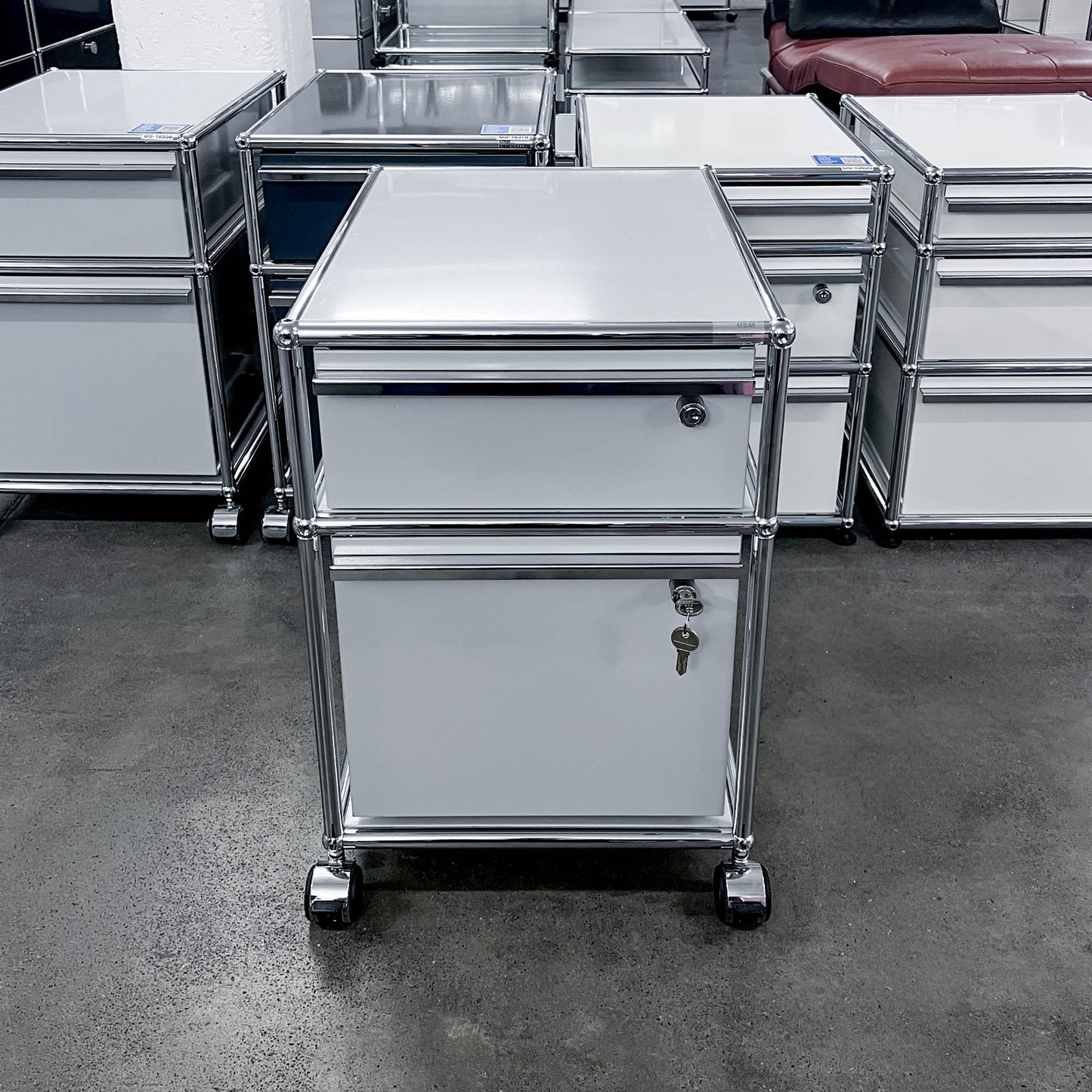 USM Rollkorpus, Lichtgrau, A4, A6 Schubladen, Q1