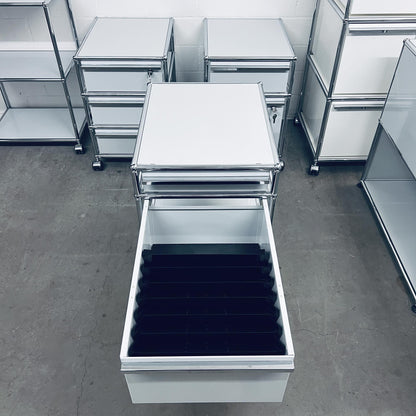 USM Rollkorpus, Lichtgrau, 2xA5, A7 Schubladen