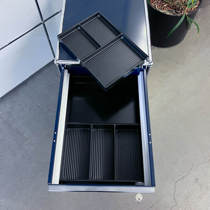 USM Rollkorpus, Stahlblau, 3 A6 Schubladen, Q1