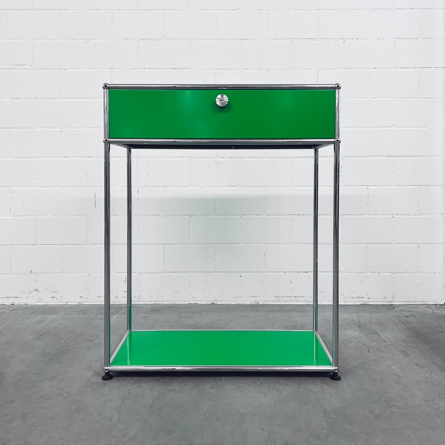 USM Konsole, Grün, neuwertig