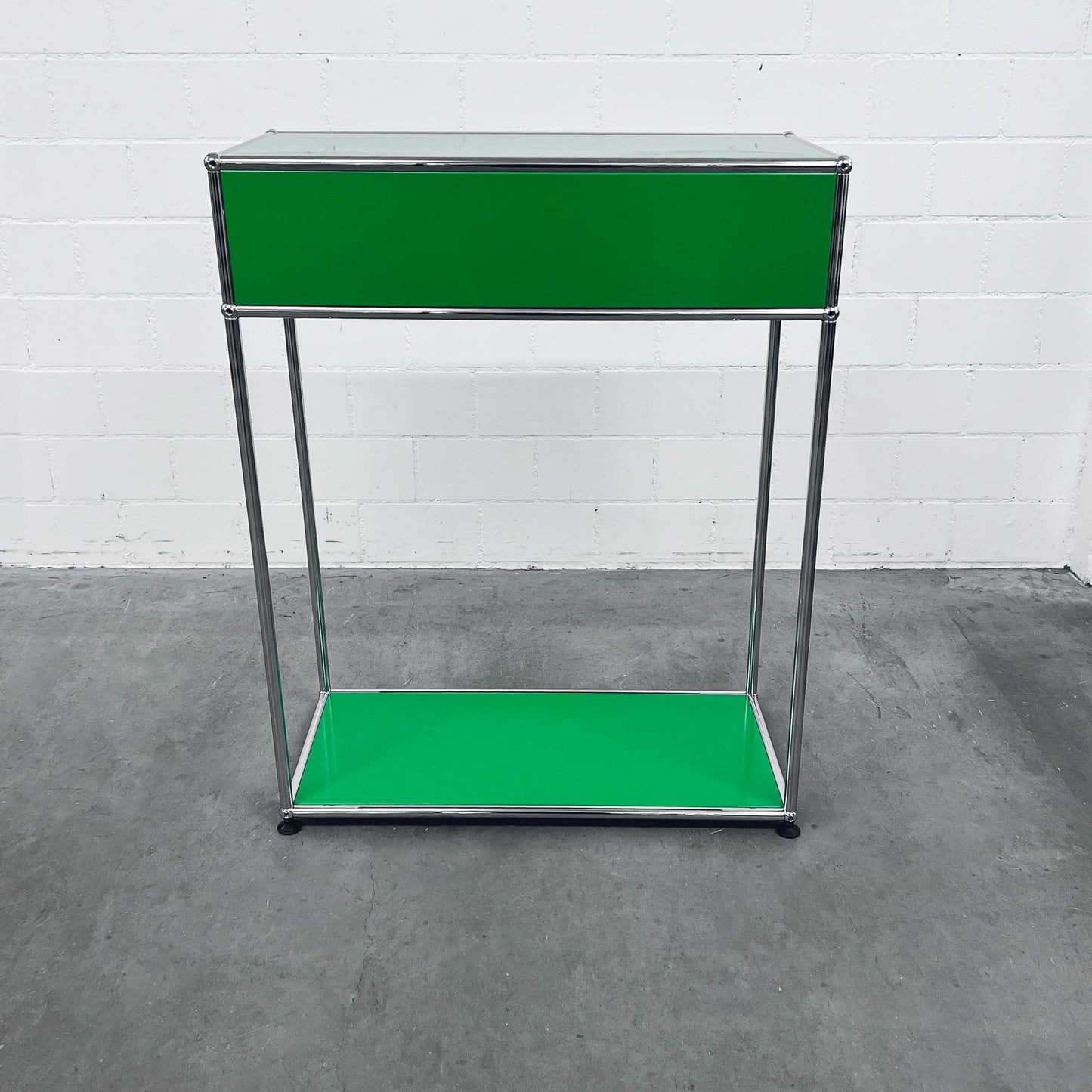 USM Konsole, Grün, neuwertig