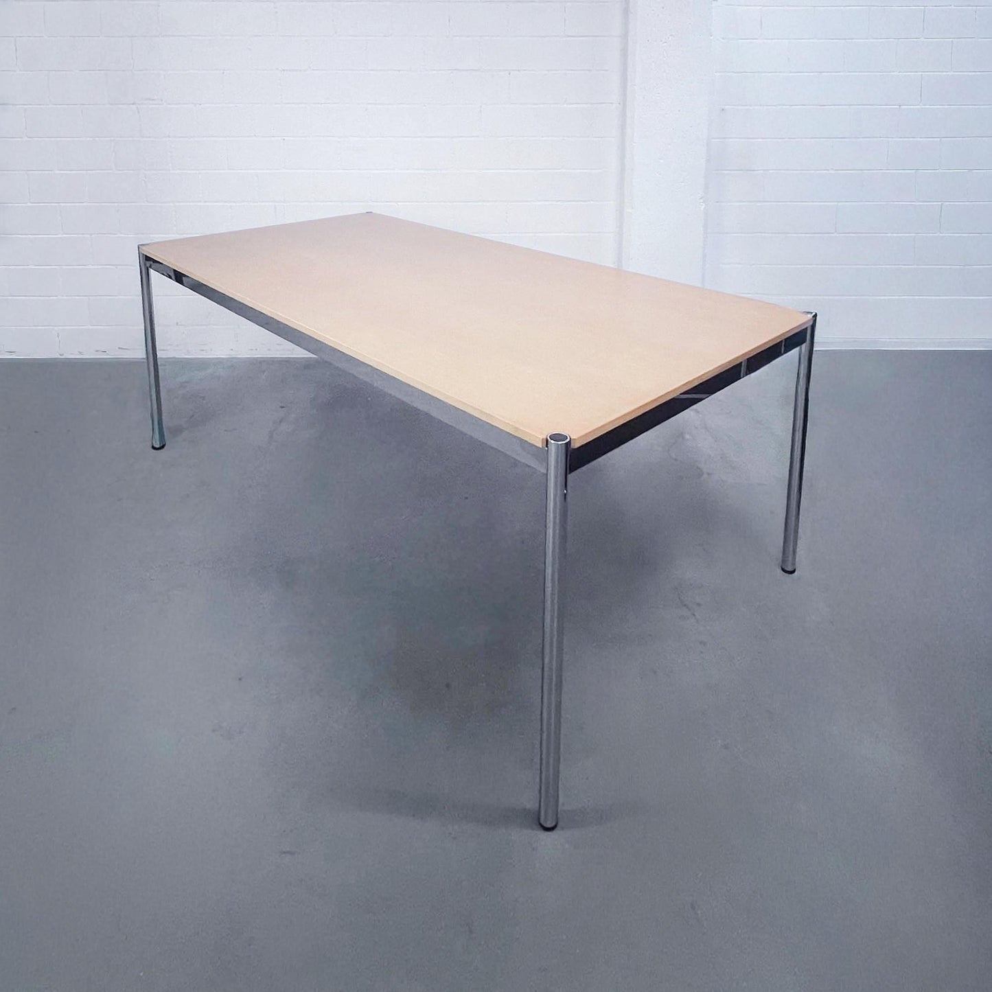 USM Tisch Ahorn gebleicht, 200x100cm, Q2