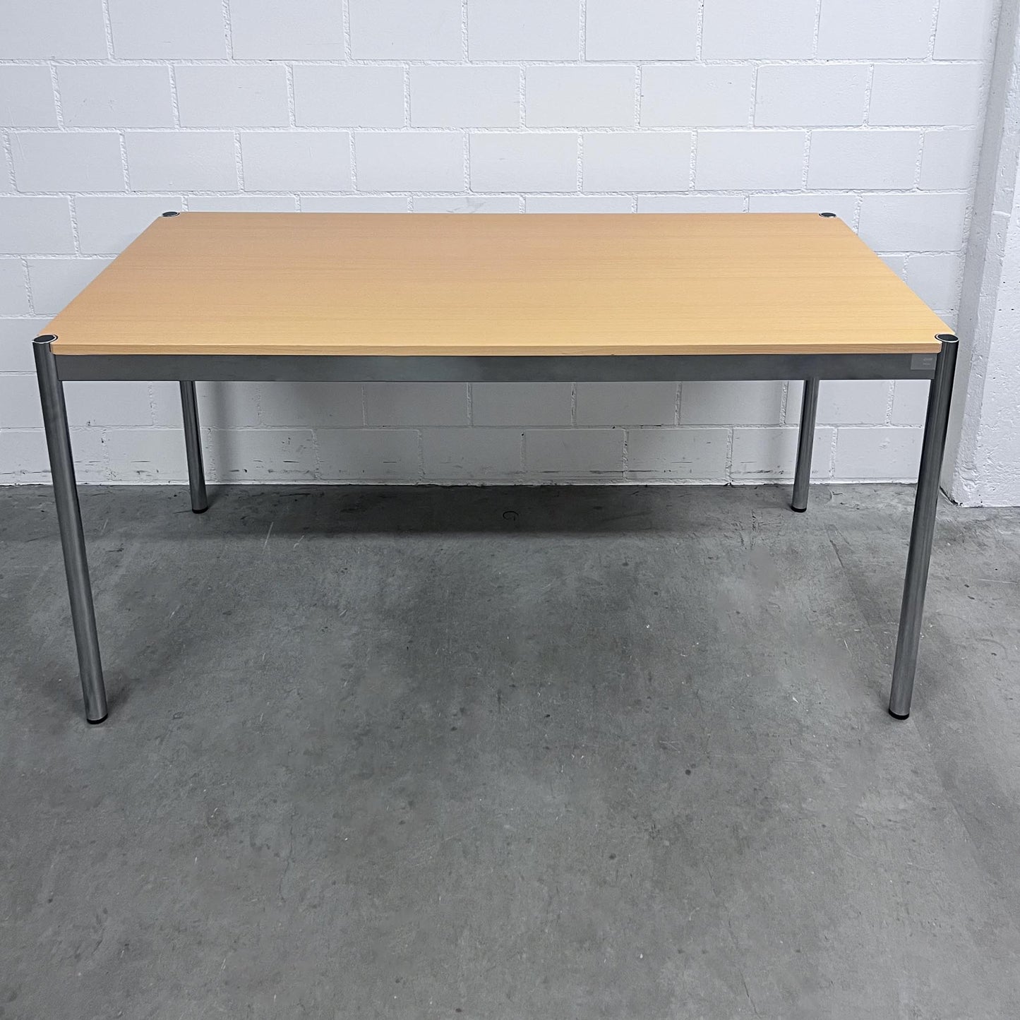 USM Tisch, Buche furniert, 150x75cm, Q3