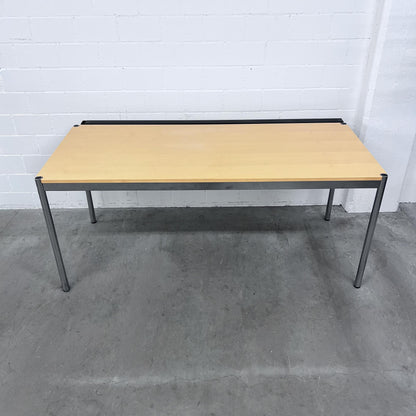 USM Tisch, Buche, 175x75cm inklusive Kabelkanal, Q3
