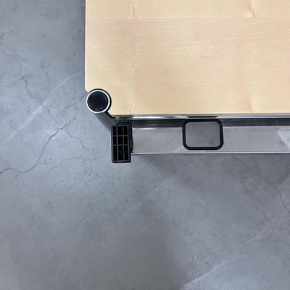 USM Tisch, Buche, 175x75cm inklusive Kabelkanal, Q3