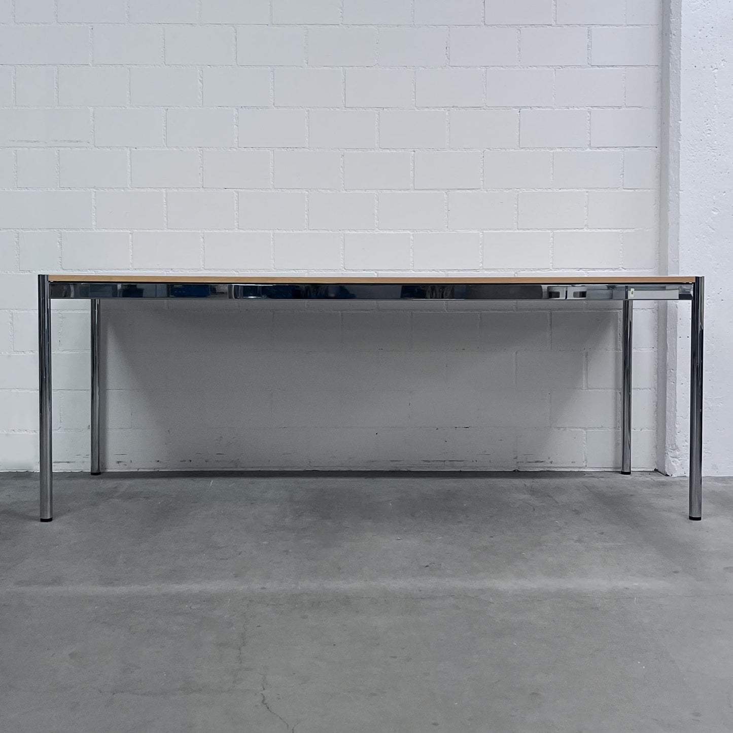 USM Tisch, Buche furniert, 200x75cm, Q3