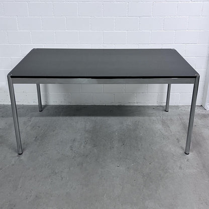 USM Tisch, Eiche Schwarz furniert, 150x75cm, neuwertig