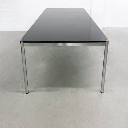 USM Tisch, Eiche Schwarz, 175x100cm, Q3