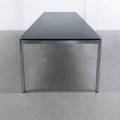 USM Tisch, Eiche Schwarz, 200x100cm, Q3