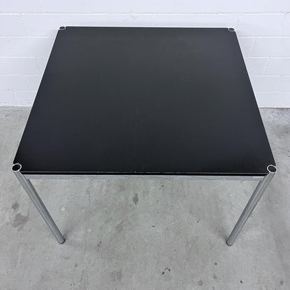 USM Tisch, Eiche Schwarz, 100x100cm, Q3