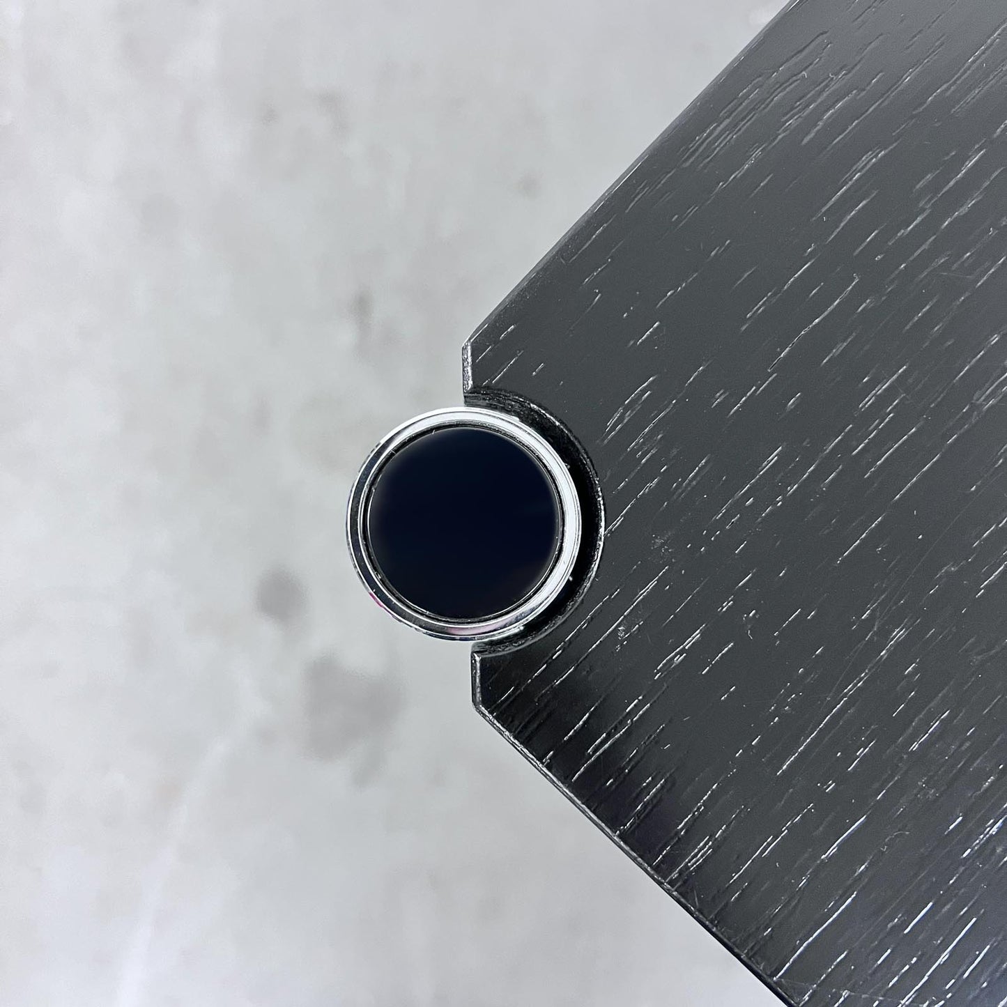 USM Tisch, Eiche Schwarz, 100x100cm, Q3