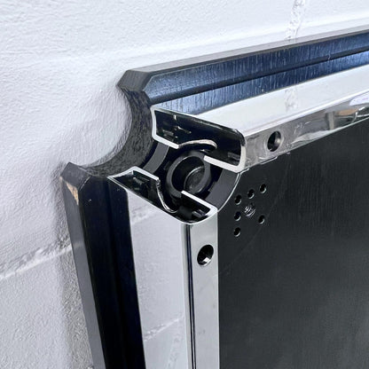 USM Tisch, Eiche Schwarz, 100x100cm, Q3