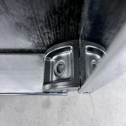 USM Tisch, Eiche Schwarz, 100x100cm, Q3