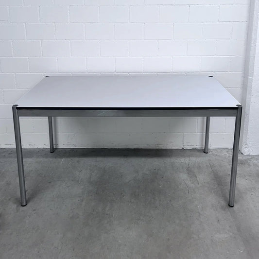 USM Tisch, Kunstharz, hellgrau, 150x75cm, Q3