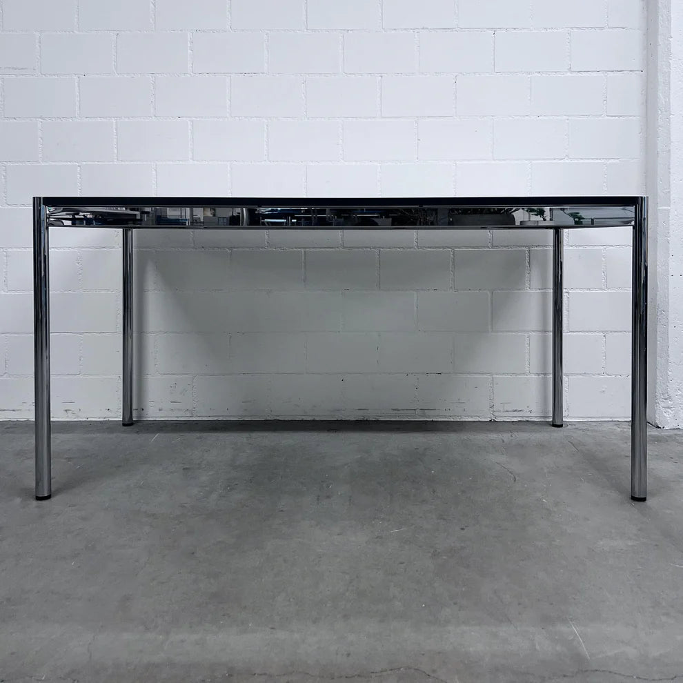 USM Tisch, Kunstharz, hellgrau, 150x75cm, Q3