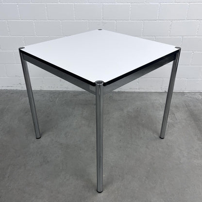 USM Tisch, Kunstharz Perlgrau, 75x75cm, Q1