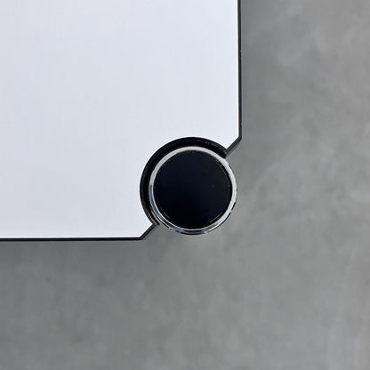 USM Tisch, Kunstharz Perlgrau, 75x75cm, Q1