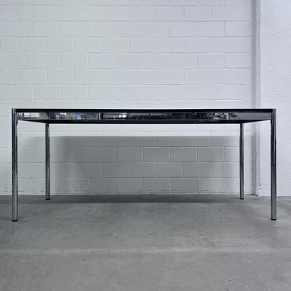 USM Tisch, Eiche Schwarz furniert, 175x75cm, neuwertig