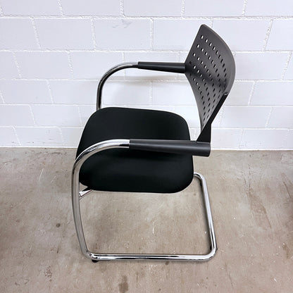Vitra Visavis Freischwinger Stuhl, Schwarz-Chrom