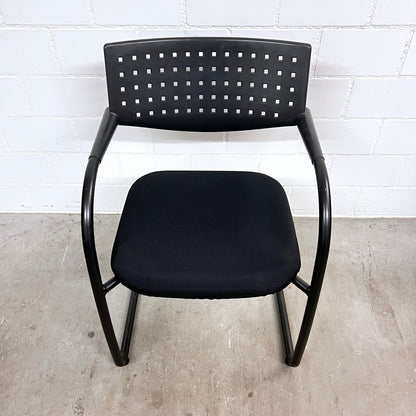 Vitra Visavis Freischwinger Stuhl, Stoff und Rohr Schwarz