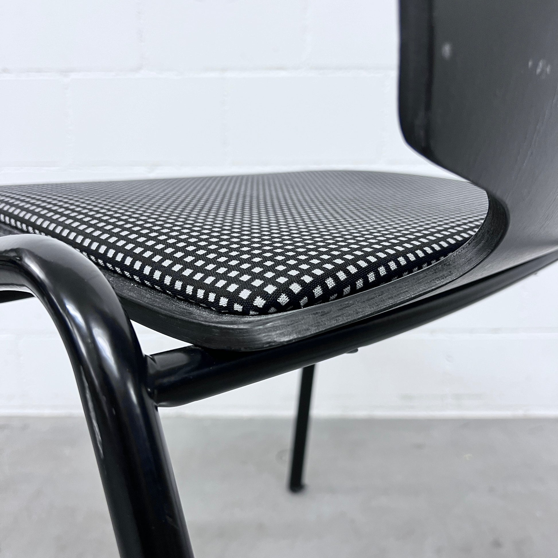 Zueco Stuhl, Holz-Stoff, schwarz, Solutionpool